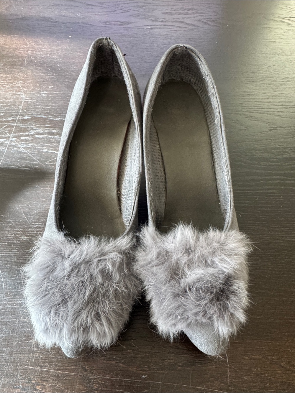 Vero Cuoio Gray Faux Fur Pointed Toe Flats